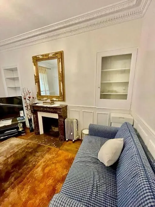 Beau 3p En Plein Coeur Du 15eme Proche De Beaugrenelle Et De La Tour Eiffel. . Apartman Párizs